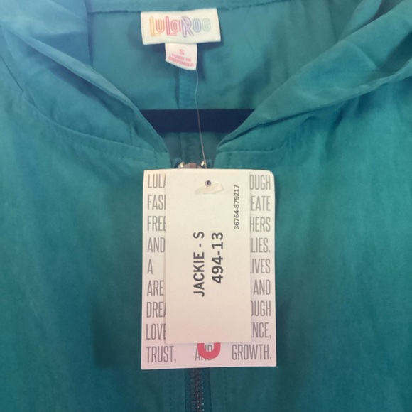 LuLaRoe Jackie jacket in beautiful green - Picture 2 of 7